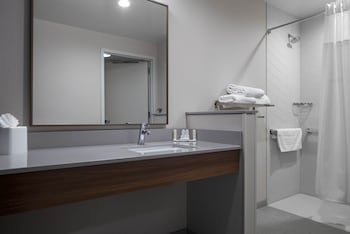 Room, 1 Queen Bed, City View