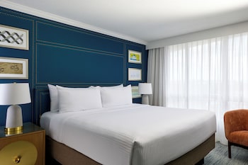 Deluxe Room, 1 Queen Bed
