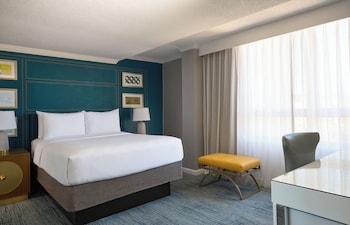 Deluxe Room, 1 Queen Bed