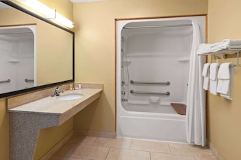 Studio Suite, 2 Queen Beds, Accessible, Non Smoking
