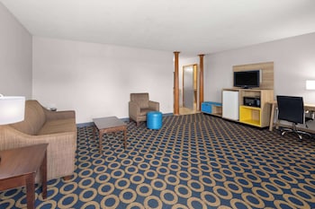 Suite, 1 King Bed, Accessible, Non Smoking (One-Bedroom Suite)