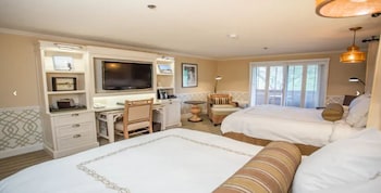 Premier Double Room, 2 Queen Beds