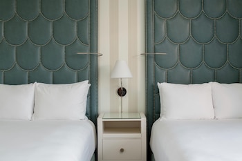 Deluxe Room, 2 Double Beds, Balcony