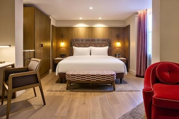 Deluxe Room (Premium)