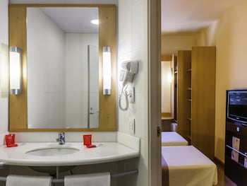 Superior Room, 1 Queen Bed