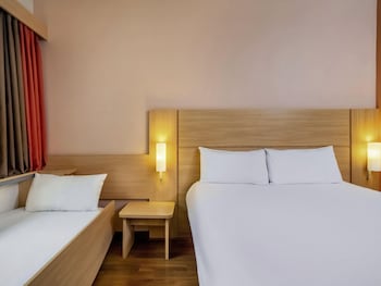 Standard Room with a double bed and an extra bed