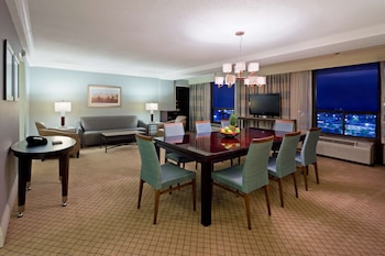Junior Suite, 2 Queen Beds, Non Smoking
