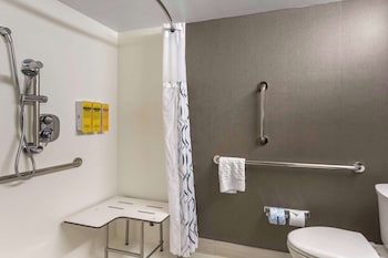 Standard Room, 2 Queen Beds, Accessible