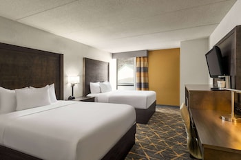 Room, 2 Queen Beds, Non Smoking
