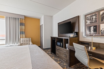 Room, 1 King Bed, Non Smoking