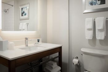 Room, 2 Queen Beds (Hearing Accessible)