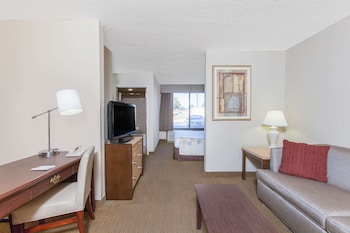 Deluxe Room, 1 King Bed, Smoking