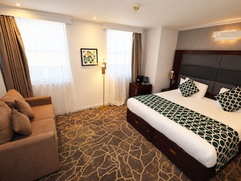 Executive Room, 1 King Bed with Sofa bed
