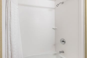 Standard Room, 2 Queen Beds, Refrigerator & Microwave, Annex Building