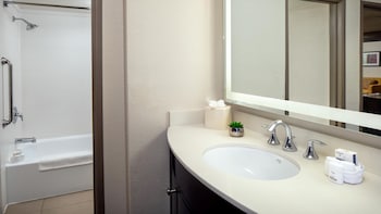 Suite, 1 Bedroom (Boardroom)