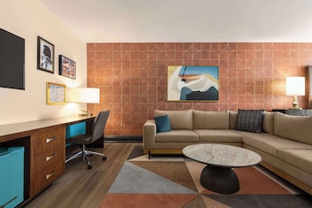 Junior Suite, 1 King Bed, Balcony, Pool View