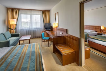 Standard Room, 2 Double Beds, Non Smoking