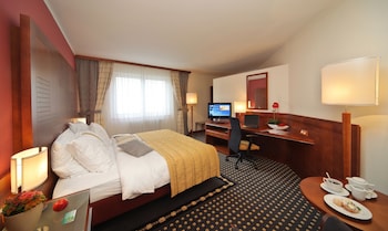 Suite, 1 King Bed, Non Smoking