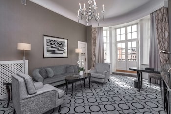 Junior Suite (With View)