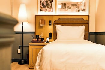Room, 1 Twin Bed (Chic Solo Twin)