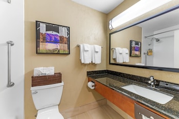 Standard Room, 2 Queen Beds, Non Smoking, Refrigerator & Microwave