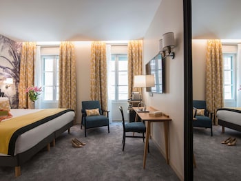 Privilege, Triple Room, 1 Double Bed with Sofa bed