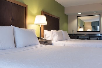 Deluxe Room, 2 Queen Beds, Non Smoking