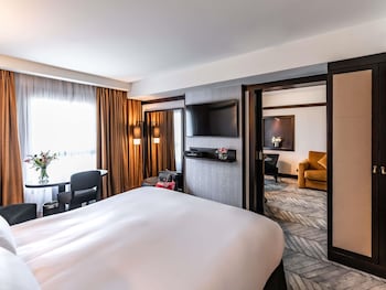 Junior Suite, 1 King Bed
