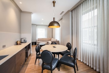 Room, 1 Bedroom (Mobility & Hearing, Roll-in Shower)