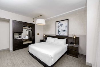 Room, 1 King Bed, Bathtub