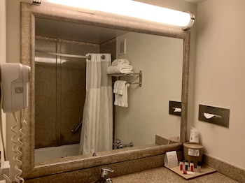 Room, 2 Queen Beds, Non Smoking