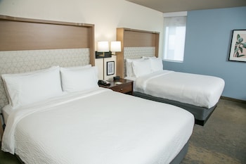 Suite, 2 Queen Beds