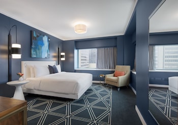Suite, 1 King Bed (Griffintown Suite, Gold Lounge access)