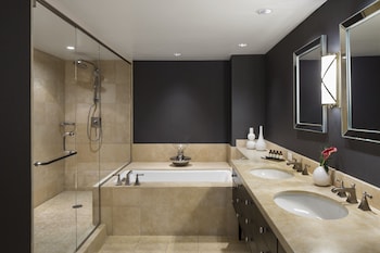 Suite, 1 King Bed (Outremont)