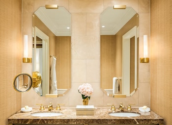 Suite (Mansion Suite)