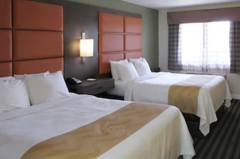 Standard Room, 2 Queen Beds, Non Smoking