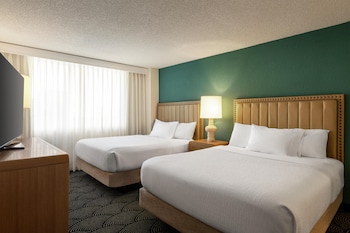 Suite, Multiple Beds