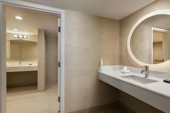 Suite, Multiple Beds, Mobility Accessible, Oceanfront
