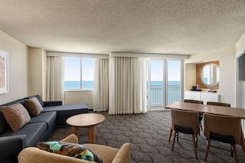Suite, 1 King Bed with Sofa bed, Mobility Accessible, Oceanfront