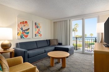 Suite, Multiple Beds, Partial Ocean View
