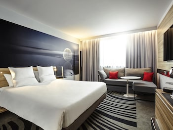Family Double Room, 1 Queen Bed with Sofa bed