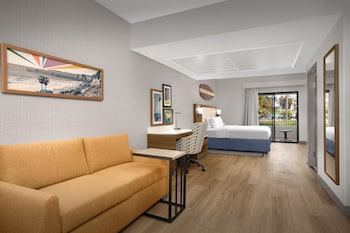 Room, 1 King Bed with Sofa bed, Accessible (Mobility and Hearing)