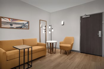 Two Double Bed Suite