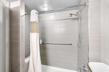 Room, 1 King Bed, Non Smoking (Mobility, Walk-In Shower)