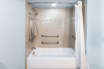 Room, 1 King Bed, Roll-in Shower (Communications, Roll-In Shower)
