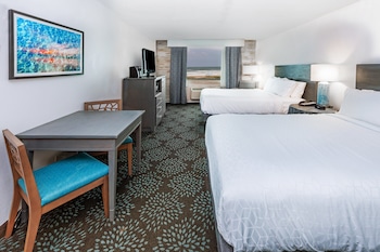 Standard Room, 2 Queen Beds, Ocean View
