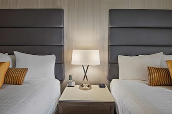 Elite Room, 2 Queen Beds, Non Smoking, Refrigerator & Microwave