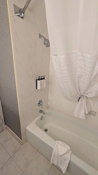 Room, 2 Queen Beds, Non Smoking