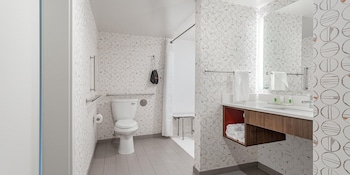 Standard Room, 1 King Bed, Accessible (Communications, Roll-In Shower)