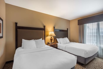 Suite, 2 Queen Beds, Non Smoking, Refrigerator & Microwave (with Sofabed)